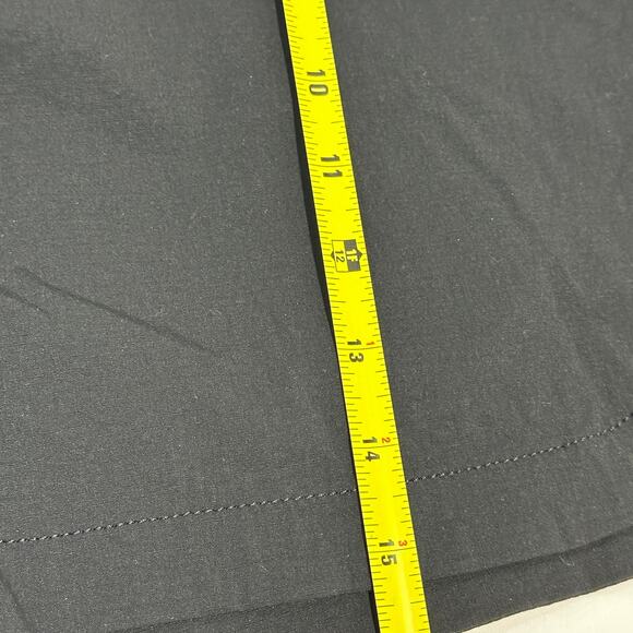 New without Tags! Carhartt Women's Force Relaxed Fit  5 Pocket Work Shorts - XL - Picture 9 of 10